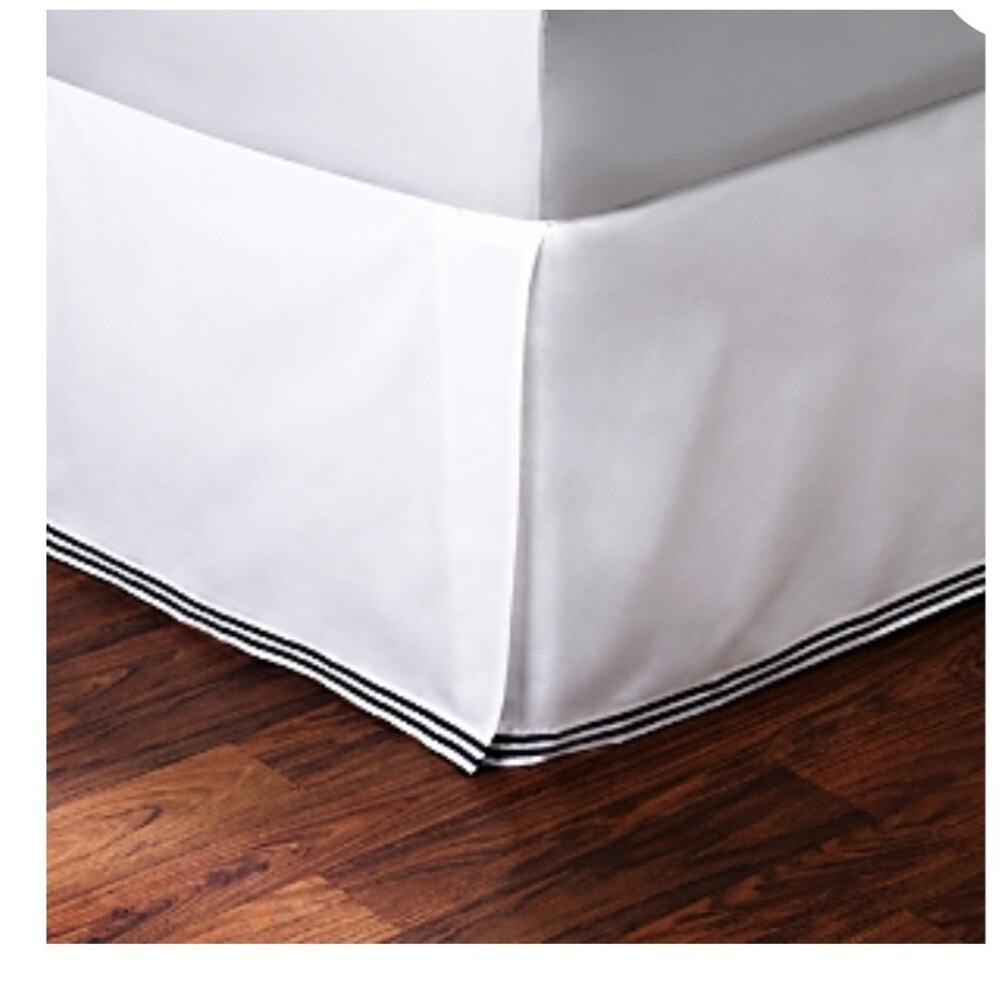 Hudson Park Italian Percale Full Bedskirt White Nvy Blue Double Merrow Stitching